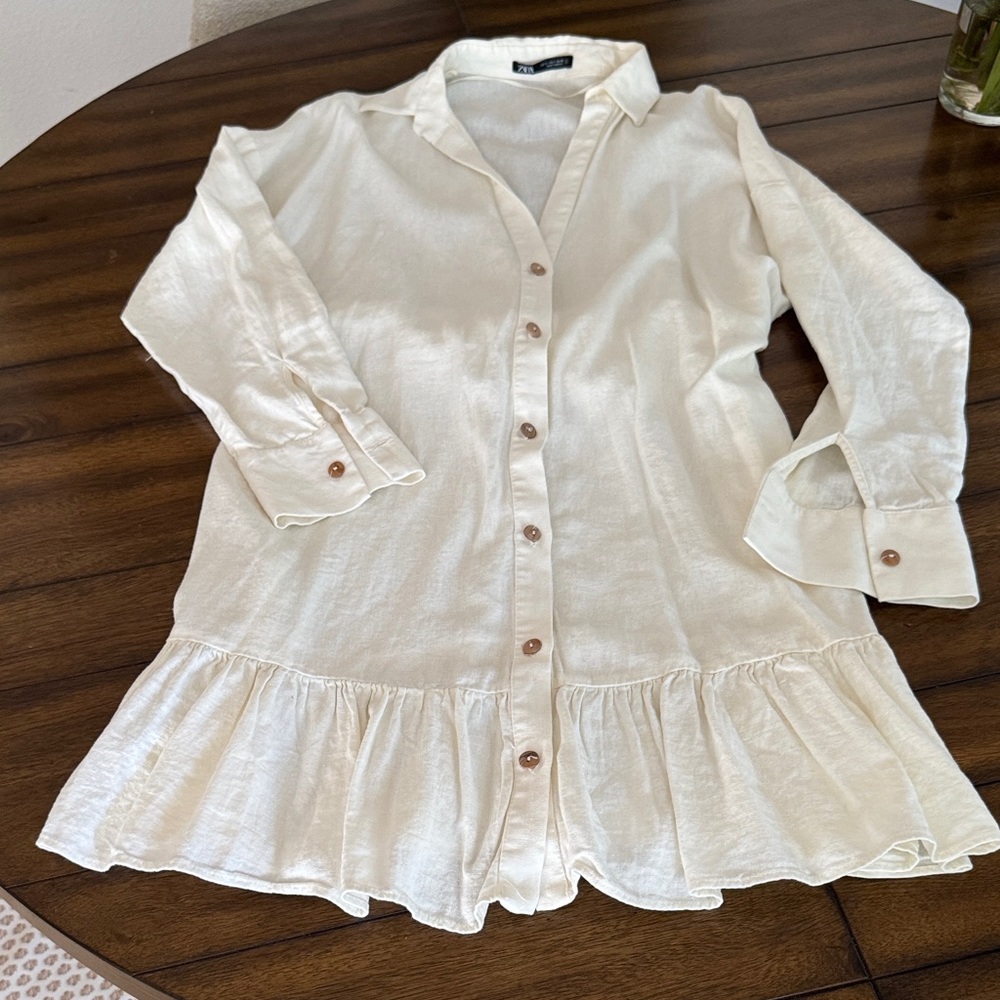 Small off white Button-Down Zara Dress